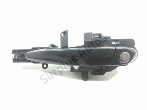 Used Front left exterior door handle BMW 1 (E87) 118 d (143 hp) 30995956