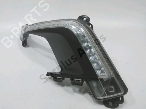 Used Right daytime light Right daytime light PEUGEOT 308 I (4A_, 4C_) 2.0 HDi (150 hp) 35941973 35941973