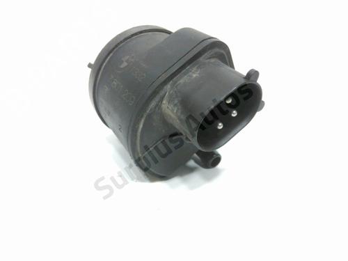 Used Fuel pump BMW 1 (E81) 118 d (143 hp) 28219731