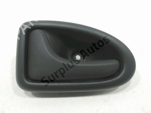 Puxador interior trás esquerdo Puxador interior trás esquerdo RENAULT CLIO II (BB_, CB_) 1.2 LPG (58 hp) 34178266 34178266