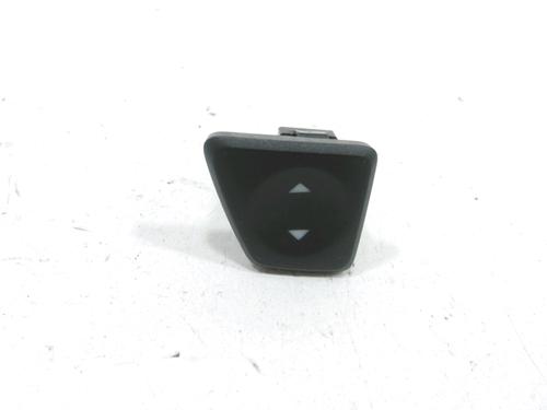 Used Left front window switch Left front window switch FIAT 500 (312_) 1.2 (312AXA1A) (69 hp) 30999013 30999013