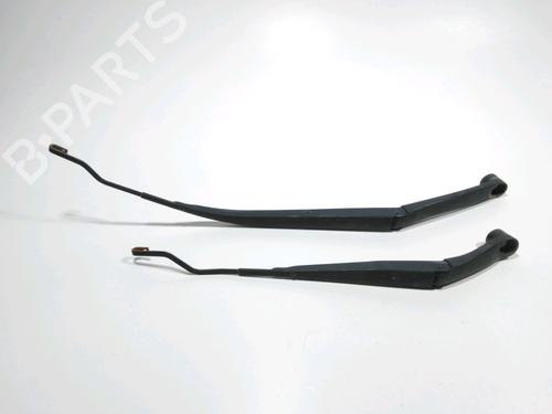 Used Front windshield wiper arm Front windshield wiper arm 37789983 37789983