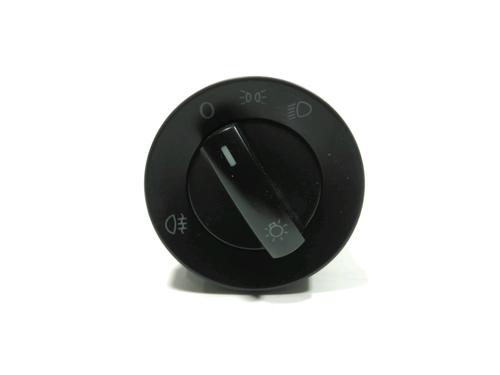 Used Headlight switch VW POLO (9N_, 9A_) 1.2 (60 hp) 28229609