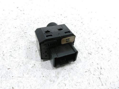 Mirror switch SUZUKI GRAND VITARA II (JT, TE, TD) 1.9 DDiS All-wheel Drive (JT419, TD44, JB419WD, JB419XD,... | BP30994609I25 - Image 2