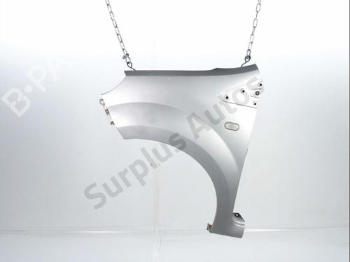 Used Left front fenders Left front fenders RENAULT TWINGO II (CN0_) 1.5 dCi (CN0E) (64 hp) 33903920 33903920