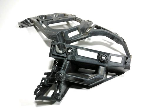 Used Rear bumper bracket PEUGEOT 3008 II SUV (MC_, MR_, MJ_, M4_) 1.6 BlueHDi 120 (120 hp) 28258351