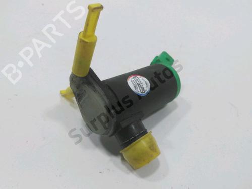 Used Washer pump PEUGEOT 206+ (2L_, 2M_) 1.4 i (2LKFWA, 2MKFWA) (75 hp) 32461148