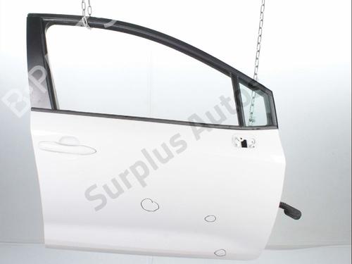 Used Right front door Right front door 38035447 38035447