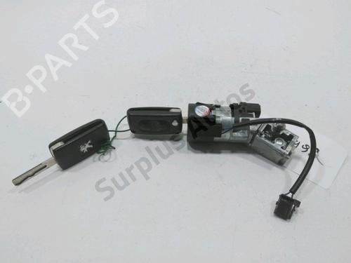 Clé de contact PEUGEOT 3008 I MPV (0U_) 1.6 HDi (114 hp) 30987329