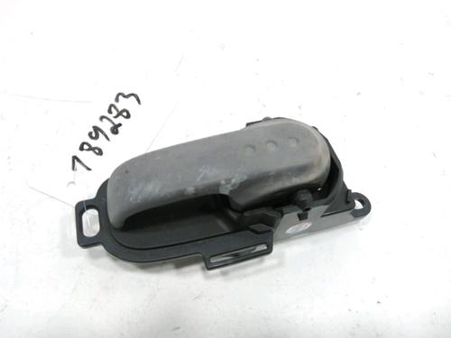 Used Rear right interior door handle Rear right interior door handle 30999847 30999847