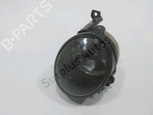 Venstre  foran tåkelykt VW CADDY III MPV (2KB, 2KJ, 2CB, 2CJ) 1.9 TDI (105 hp) 31207816