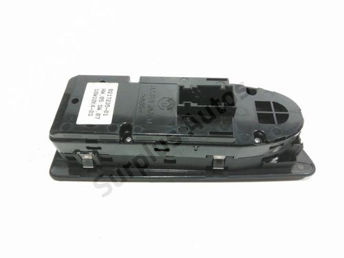 Left front window switch BMW 1 (E87) 118 d | BP37778227I27 - Image 3