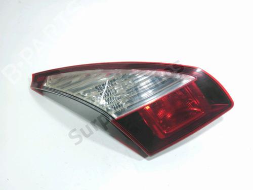 left-tailgate-light-renault-megane-iii-hatchback-bz01_-b3_-2008-36183374 main image