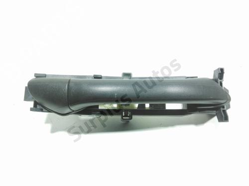 rear-right-exterior-door-handle-mercedes-benz-c-class-w203-2000-2001-2002-2003-2004-2005-2006-2007-34178263 main image