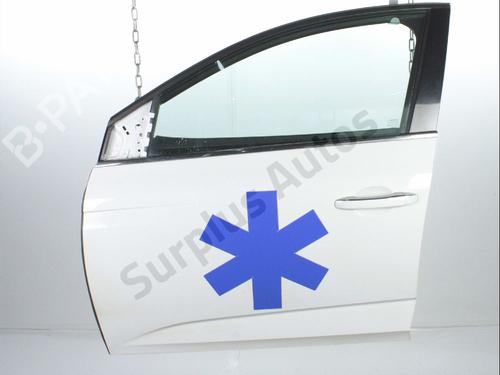 left-front-door-renault-megane-iv-grandtour-k9amn_-2016-35808230 main image