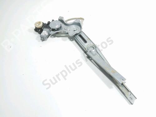 Rudehejsemekanisme ventre foran TOYOTA AURIS (_E18_) 1.8 Hybrid (ZWE186_, ZWE186R) (136 hp) 32102461