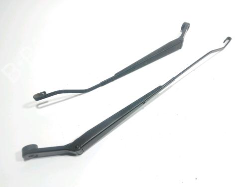 Used Front windshield wiper arm Front windshield wiper arm 37789980 37789980