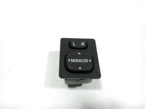Mando retrovisor TOYOTA YARIS (_P9_) 1.33 VVT-i (NSP90_, NSP90R) (100 hp) 28238979