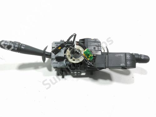 Commandes au volant RENAULT TWINGO II (CN0_) 1.5 dCi 90 (86 hp) 31845819