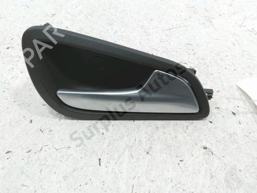 Used Rear right interior door handle Rear right interior door handle 30999893 30999893