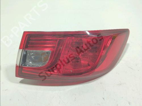 right-taillight-renault-clio-iv-bh_-2012-2013-2014-2015-2016-2017-2018-2019-2020-2021-36253452 main image