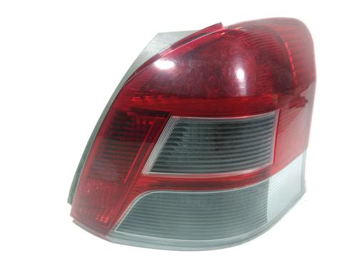 Używane Lampa tylna prawa TOYOTA YARIS (_P9_) 1.33 VVT-i (NSP90_, NSP90R) (100 hp) 28268491
