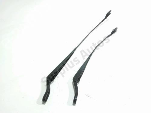 front-windshield-wiper-arm-peugeot-2008-i-cu_-2013-31822739 main image