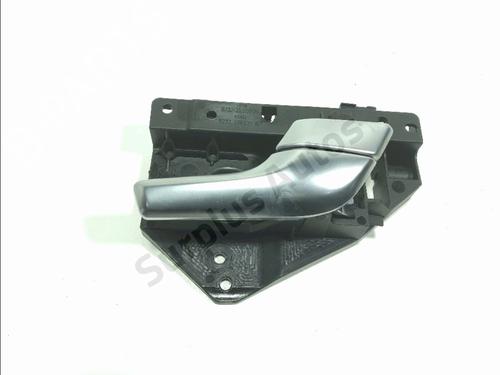 Used Front right interior door handle Front right interior door handle LAND ROVER RANGE ROVER EVOQUE (L538) 2.0 D 4x4 (150 hp) 31635873 31635873