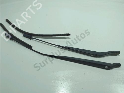 switch-renault-clio-iii-br01-cr01-2005-2006-2007-2008-2009-2010-2011-2012-2013-2014-36550248 main image