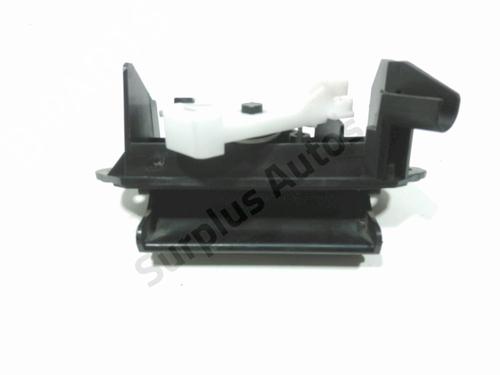 Used Tailgate handle TOYOTA COROLLA (_E12_) 1.4 D (NDE120_, NDE120R) (90 hp) 31846098