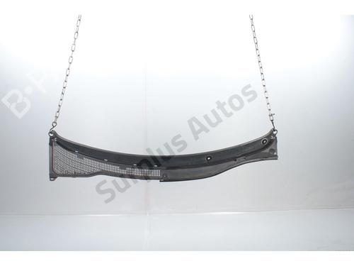 Griglia sotto parabrezza Griglia sotto parabrezza RENAULT TWINGO II (CN0_) 1.5 dCi 90 (86 hp) 36831958 36831958