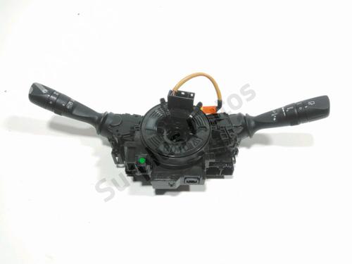 Commandes au volant TOYOTA AURIS (_E18_) 1.8 Hybrid (ZWE186_, ZWE186R) (136 hp) 32102334