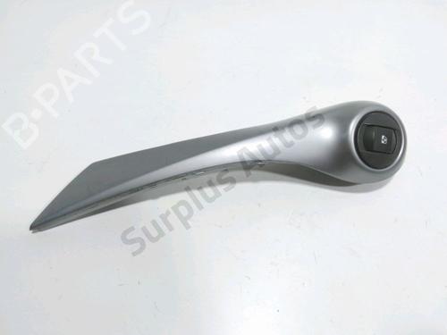 Used Right front window switch Right front window switch RENAULT MEGANE II Coupé-Cabriolet (EM0/1_) 2.0 (135 hp) 40213585 40213585