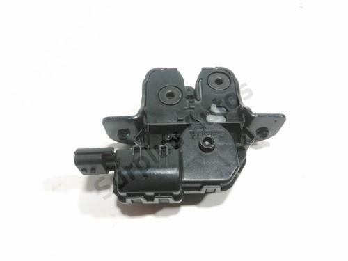 Tailgate lock RENAULT MEGANE IV Hatchback (B9A/M/N_) 1.5 Blue dCi 115 (B9A6) | BP30843289C101