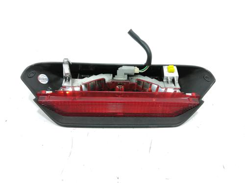 Used Third brake light TOYOTA YARIS (_P1_) 1.3 (SCP12_, SCP13_, SCP12R, SCP13R) (87 hp) 31007049
