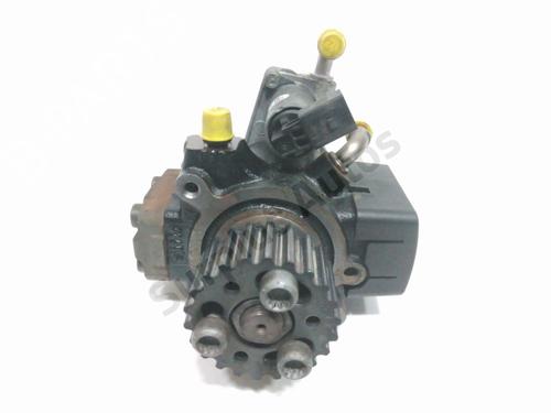 Used Injection pump AUDI A1 (8X1, 8XK) 1.6 TDI (105 hp) 31058319