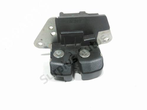 Used Tailgate lock LANCIA YPSILON (843_) 1.3 D Multijet (843.AXF11, 843.AXF1A, 843.AXM11,... (75 hp) 29859409