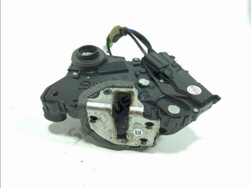 Serrure avant gauche TOYOTA PRIUS (_W3_) 1.8 Hybrid (ZVW30) (136 hp) 31986841