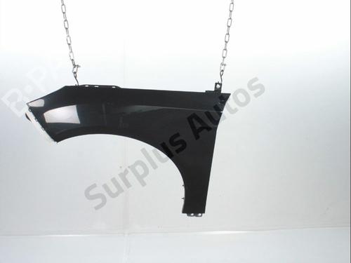 Used Left front fenders Left front fenders 37771792 37771792