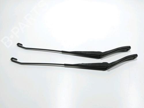 Used Front windshield wiper arm DACIA DUSTER (HS_) 1.5 dCi (HSMC) (107 hp) 28271826