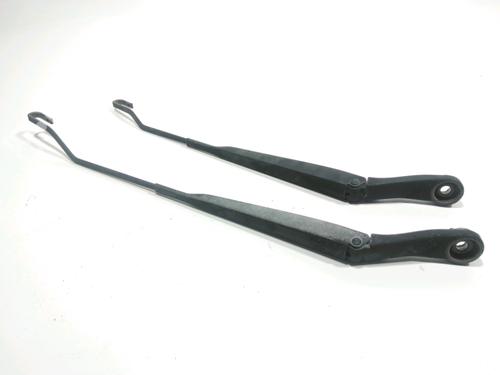 Used Front windshield wiper arm NISSAN MICRA III (K12) 1.2 16V (65 hp) 28271689
