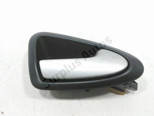 Højre bagtil invendig håndtag SEAT IBIZA IV ST (6J8, 6P8) 1.6 TDI (105 hp) 30999961