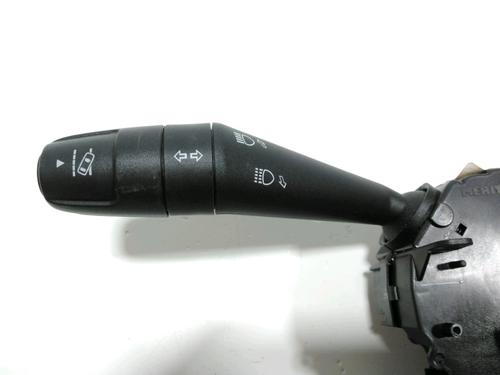 Steering wheel controls FIAT 500X (334_) 1.0 (334.AXN1B) | BP28227025E15 