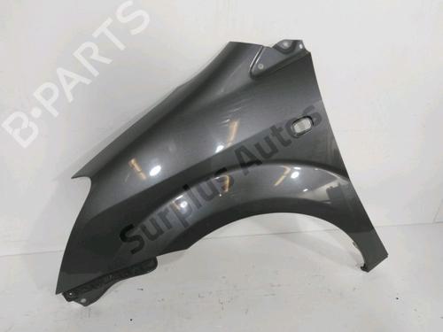 Aleta delantera izquierda TOYOTA COROLLA Verso (ZER_, ZZE12_, R1_) 2.2 D-4D (AUR10_, AUR10R) (136 hp) 30993393