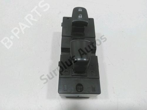 Used Right front window switch NISSAN JUKE (F15) 1.5 dCi (110 hp) 30994463