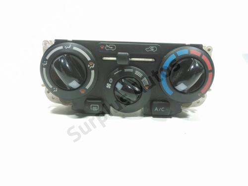 Used Climate control NISSAN MICRA III (K12) 1.2 16V (65 hp) 28972148