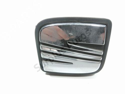 Used Tailgate handle SEAT IBIZA IV (6J5, 6P1) 1.6 TDI (90 hp) 31987057