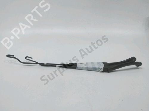 Used Front windshield wiper arm Front windshield wiper arm 37168496 37168496