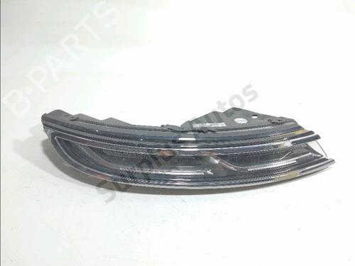 Used Right daytime light Right daytime light CITROËN C4 CACTUS 1.5 BlueHDi 100 (102 hp) 34504190 34504190