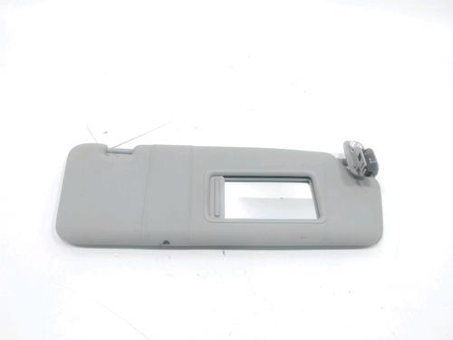 Used Right sun visor Right sun visor 31002646 31002646